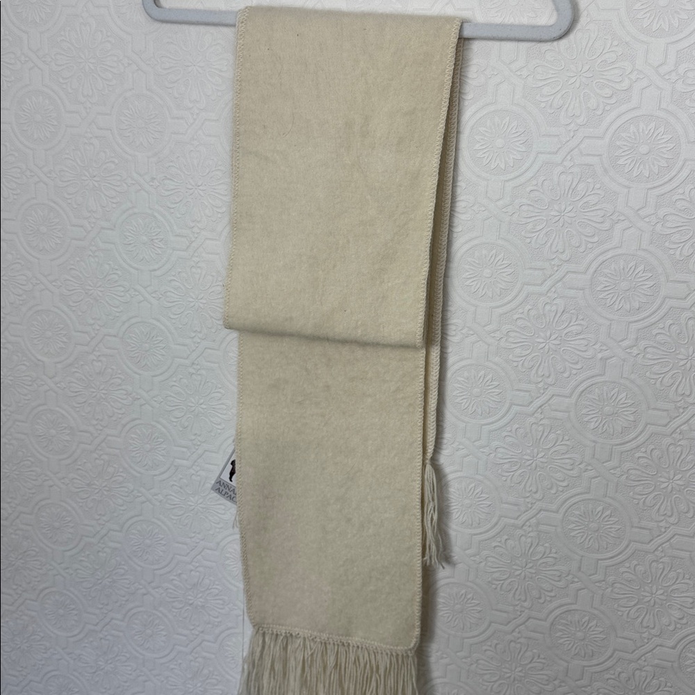 Annadele Alpacas 100% Alpaca Cream Fringe Scarf Soft Winter Scarf NWT - Picture 5 of 5
